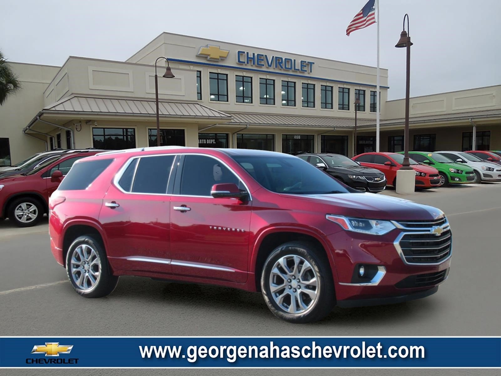 Used 2019 Chevrolet Traverse Premier w/ Driver Confidence II Package FWD image 1