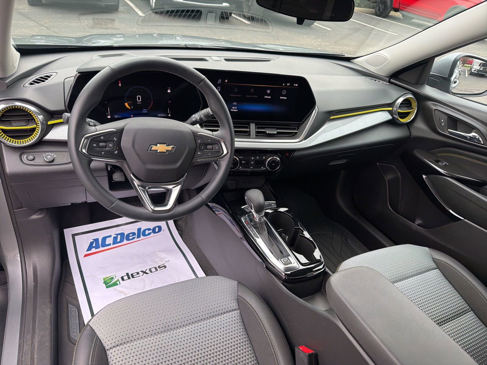 Used 2024 Chevrolet Trax LT w/ Driver Confidence Package image 25