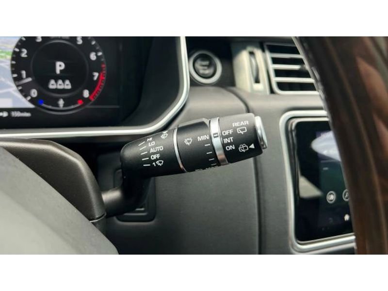 Used 2019 Land Rover Range Rover Long Wheelbase Supercharged image 36