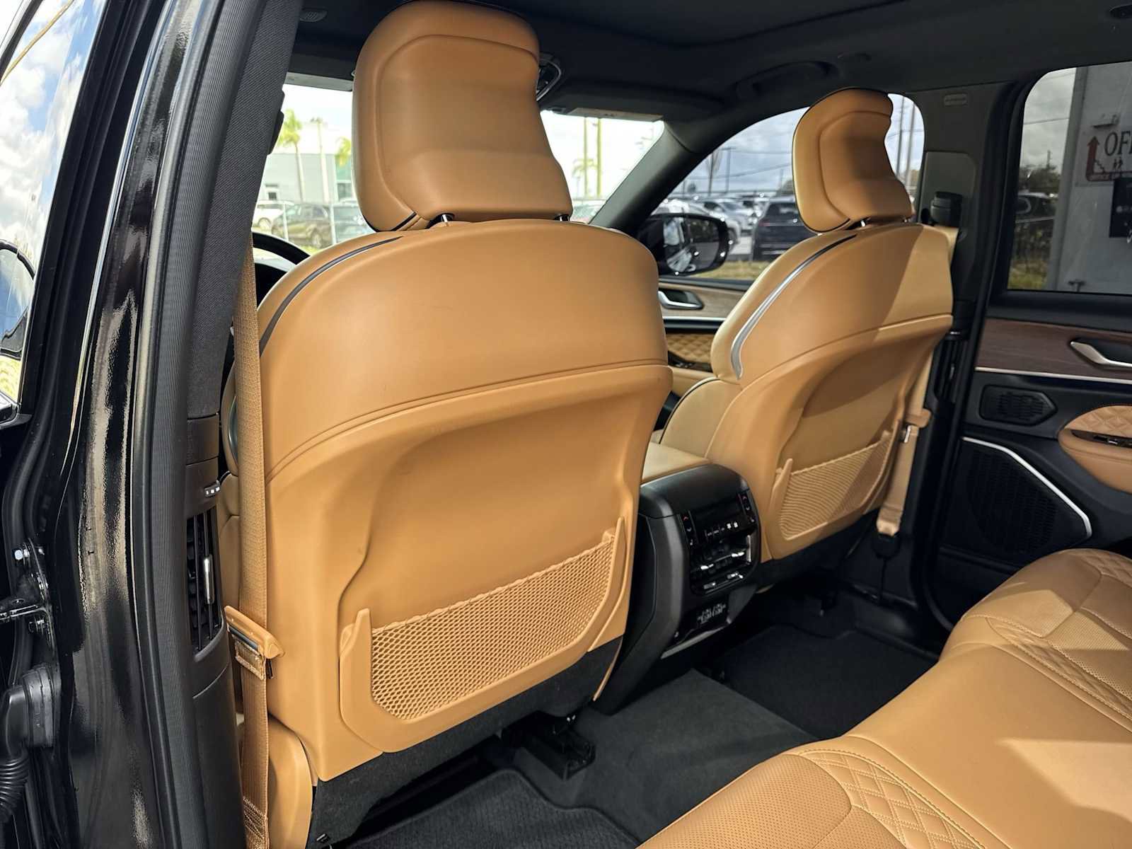 Used 2022 Jeep Grand Cherokee Summit image 18