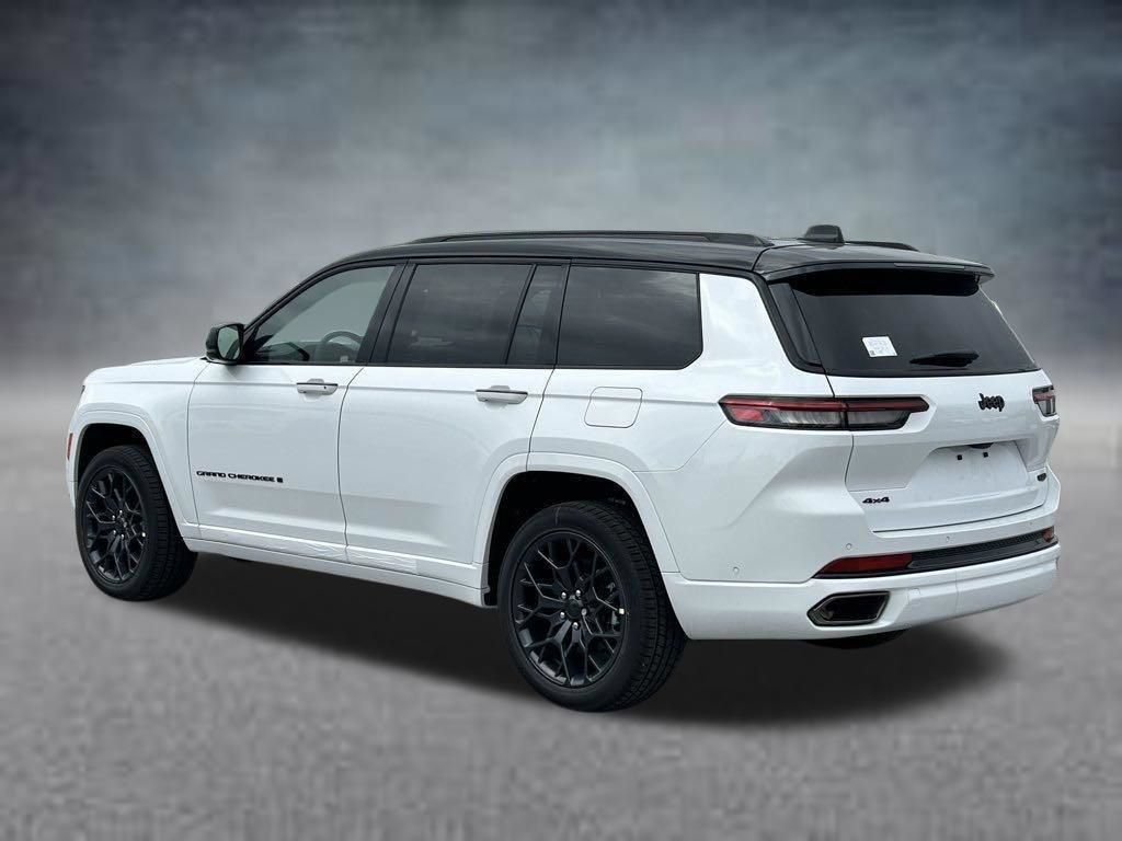 New 2025 Jeep Grand Cherokee L Summit AWD/4WD image 3