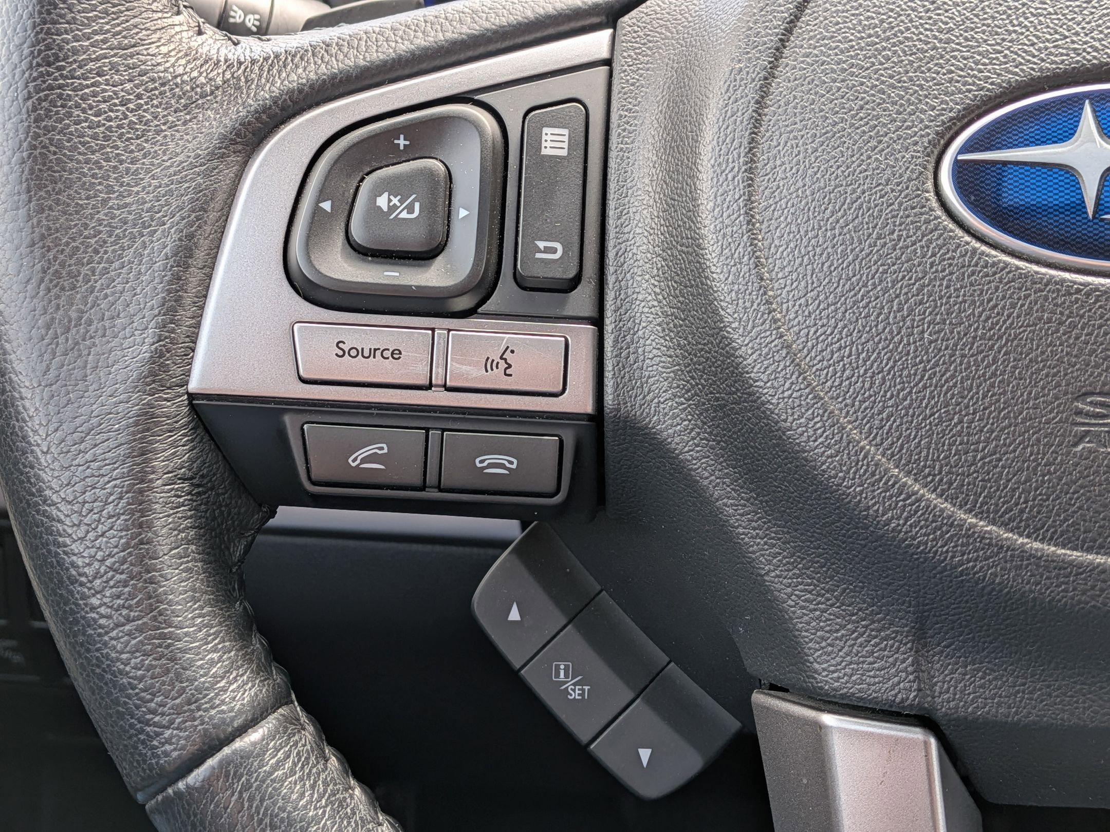 Used 2017 Subaru Outback 2.5i Limited AWD/4WD image 15