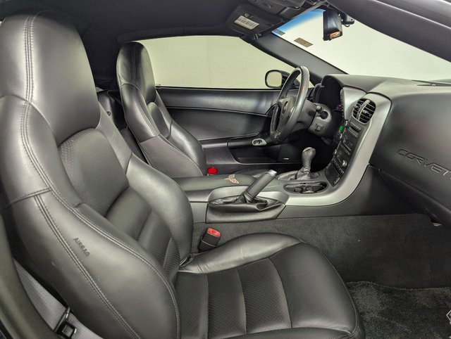 Used 2006 Chevrolet Corvette Convertible w/ Preferred Equipment Group image 28