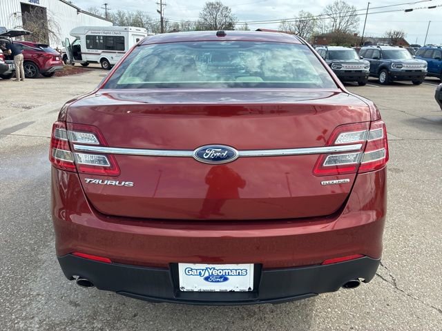 Used 2014 Ford Taurus SE image 6