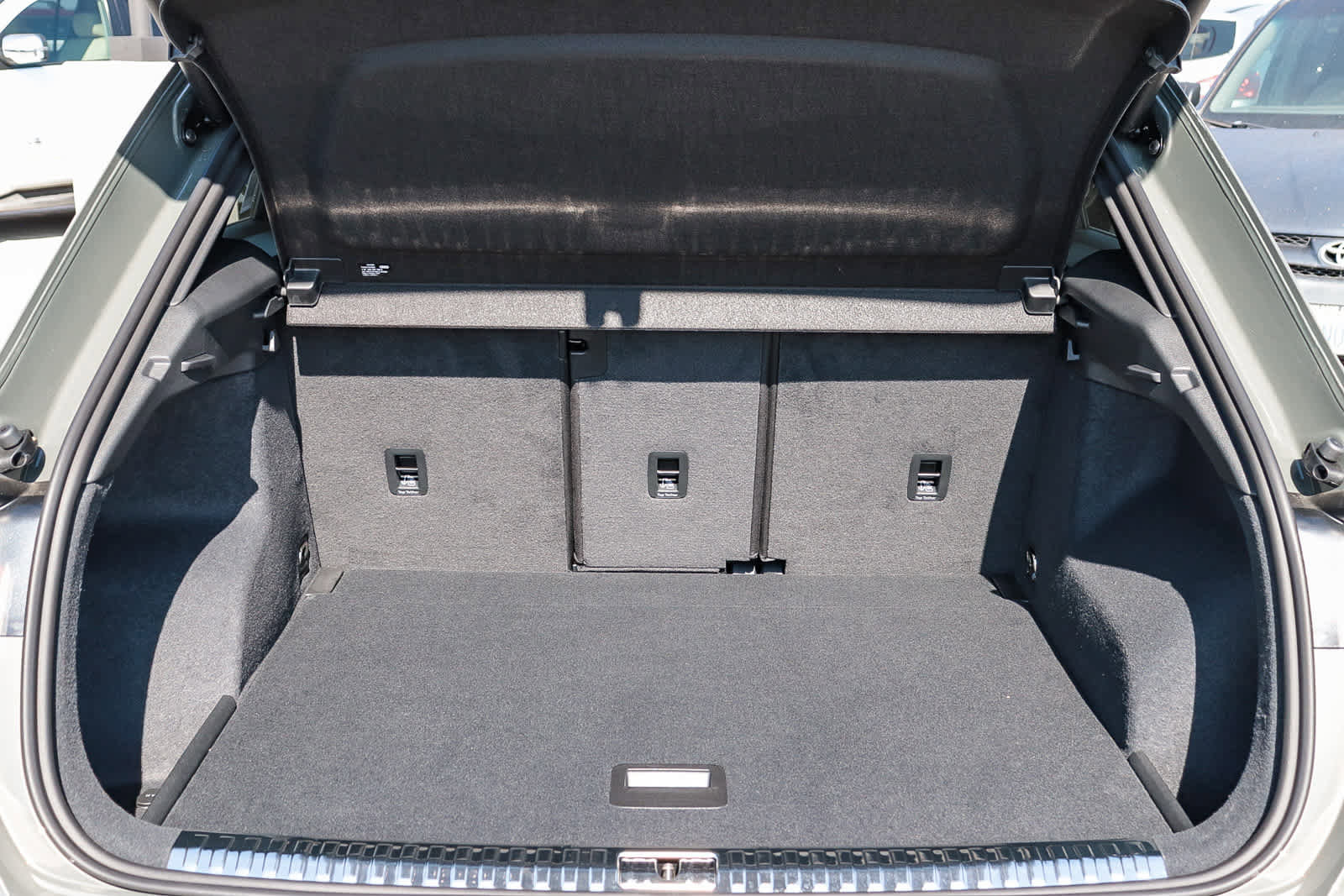 New 2025 Audi Q3 2.0T Premium image 38