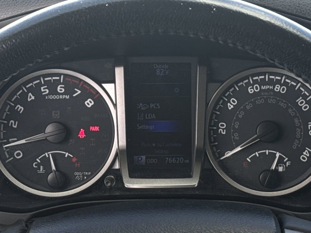 Used 2020 Toyota Tacoma SR5 AWD/4WD image 18