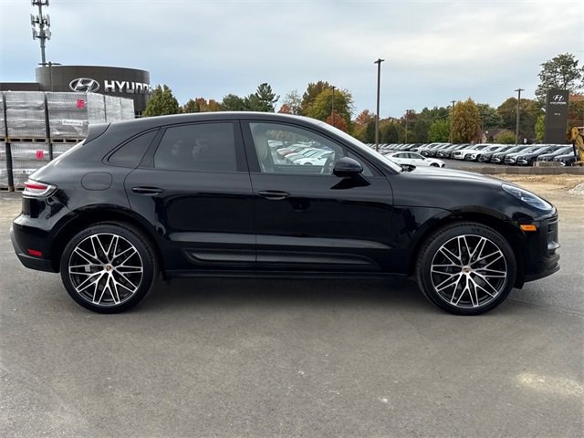 Used 2023 Porsche Macan Turbo image 7