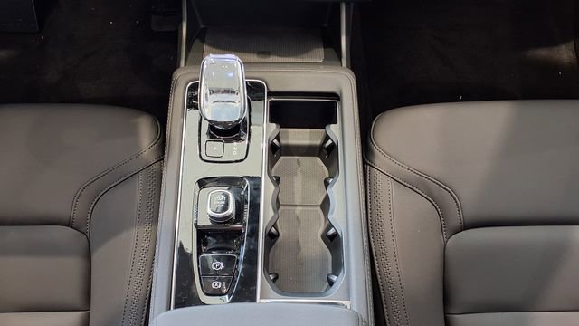 New 2026 Volvo XC90 B6 Plus w/ Protection Package image 25