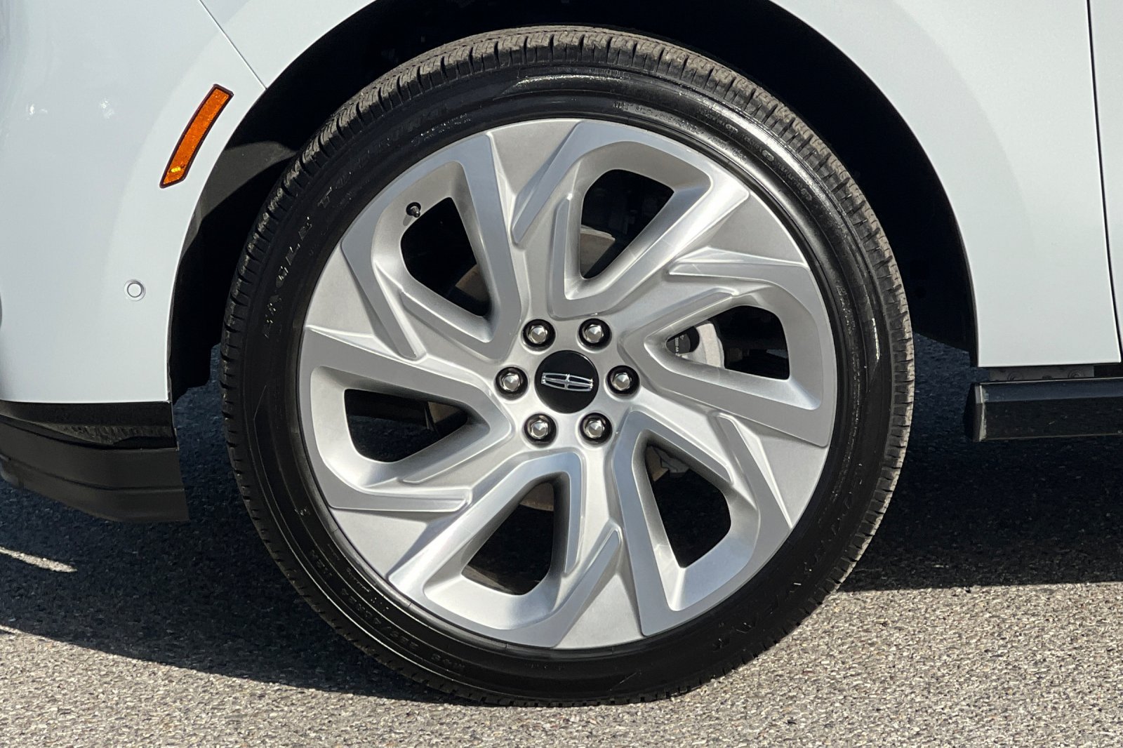 Certified 2025 Lincoln Navigator L Reserve AWD/4WD image 25