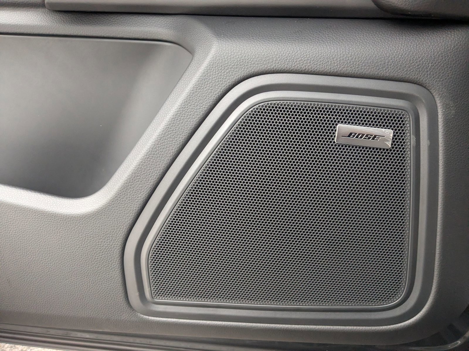 New 2026 Porsche Macan S image 14