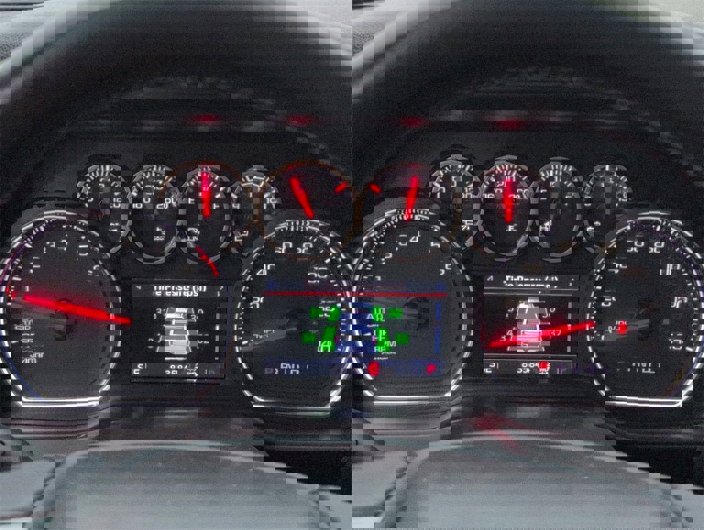 Used 2020 Chevrolet Silverado 1500 RST w/ All-Star Edition image 23