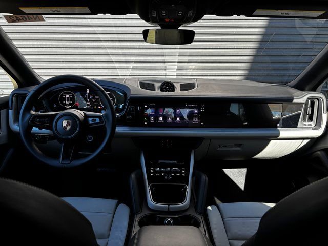 New 2026 Porsche Cayenne Coupe image 13