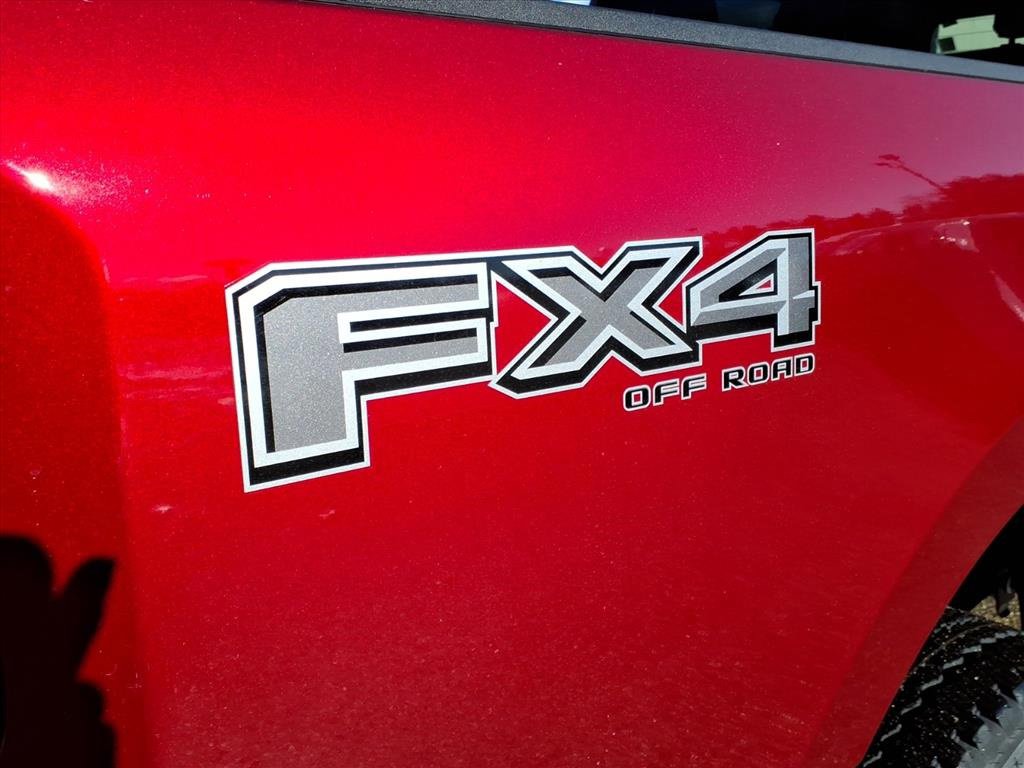 New 2026 Ford F250 Lariat w/ Black Appearance Package image 10