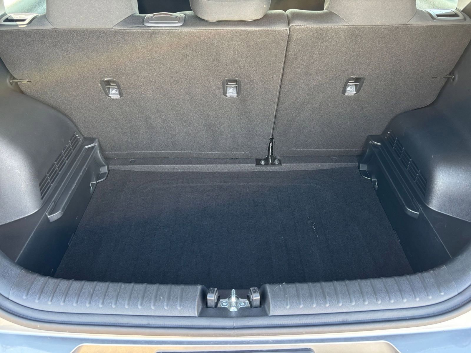 Used 2025 Kia Soul LX w/ LX Technology Package image 29