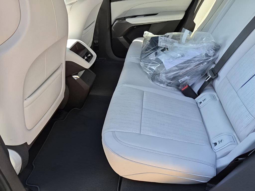 New 2026 Cadillac Lyriq Luxury image 20