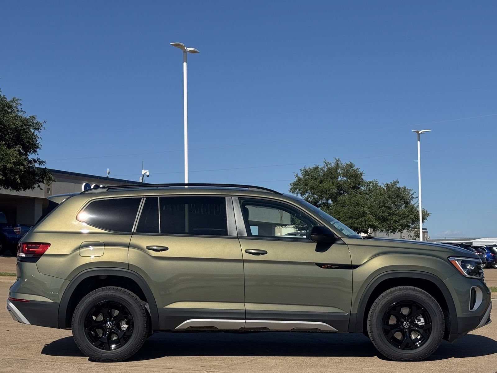 New 2026 Volkswagen Atlas Peak Edition AWD/4WD image 4