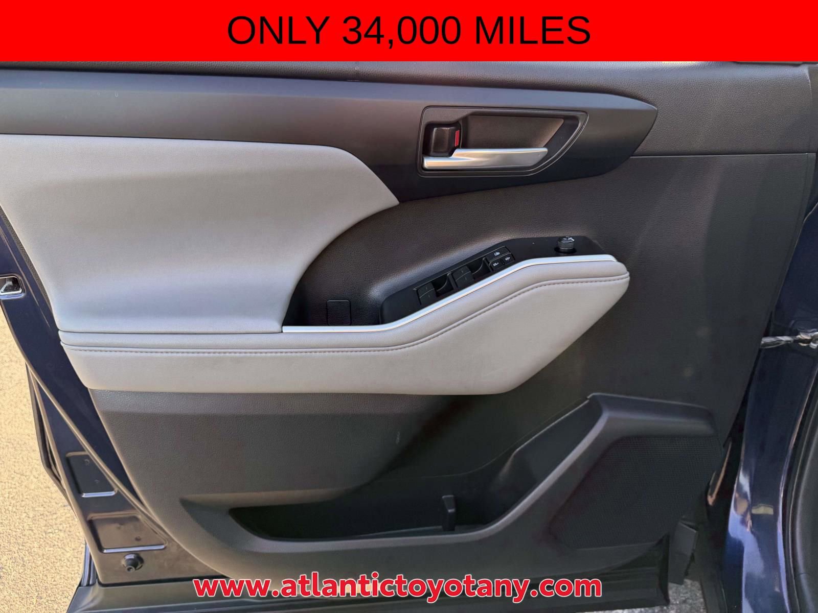 Used 2021 Toyota Highlander XLE AWD/4WD image 21