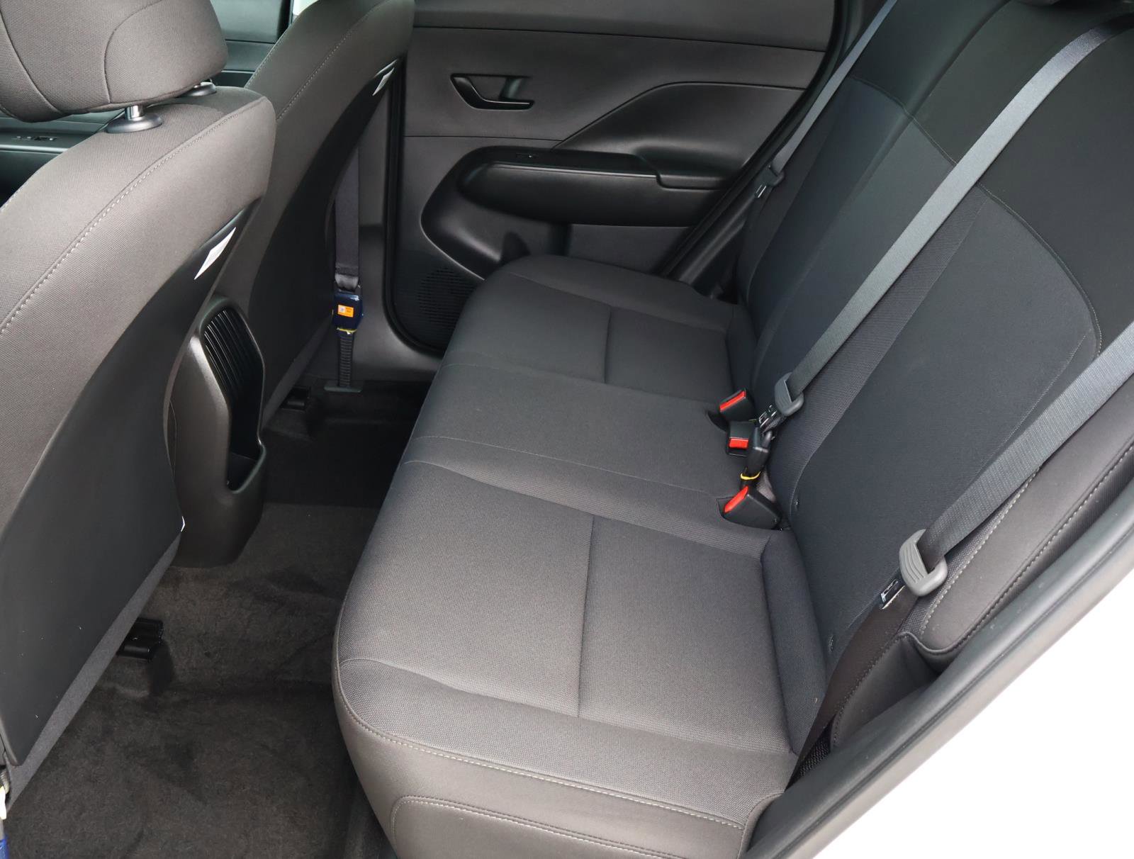 Certified 2026 Hyundai Kona SE image 19