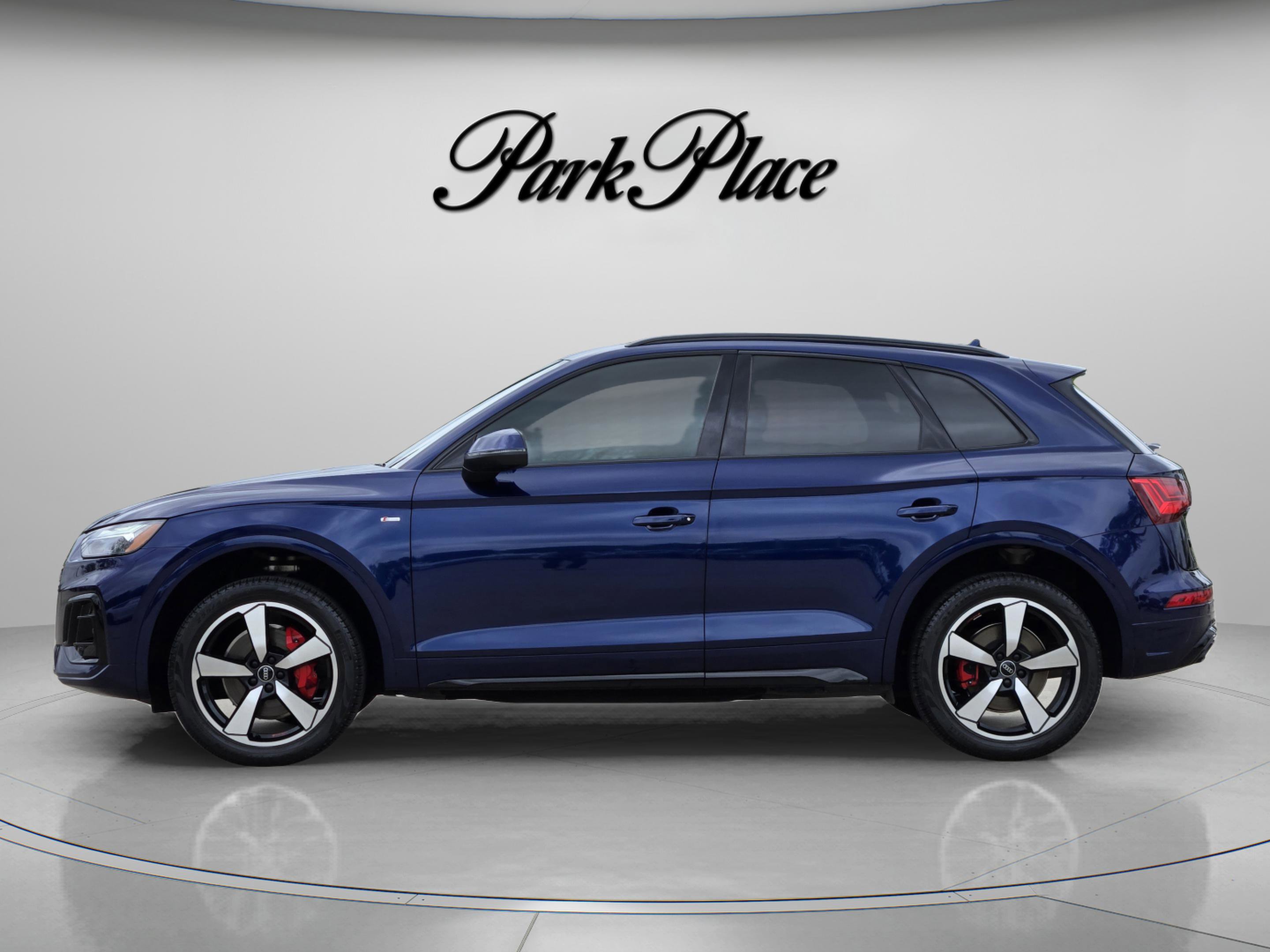 Used 2024 Audi Q5 2.0T Premium Plus w/ Premium Plus Package AWD/4WD image 2