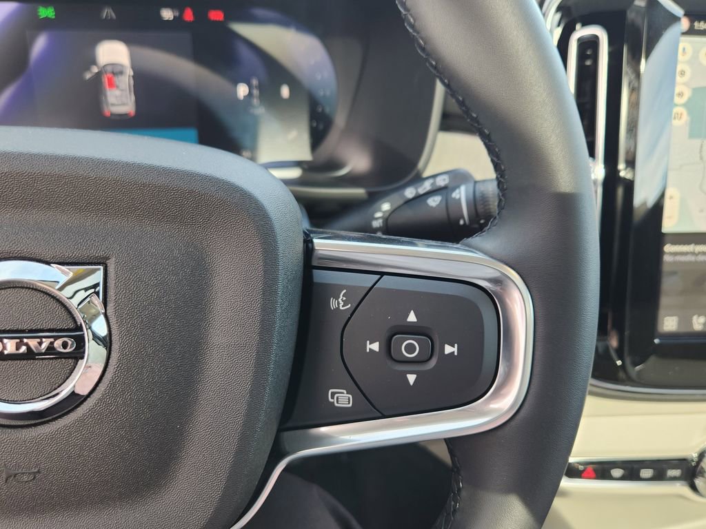 New 2026 Volvo XC40 B5 Plus w/ Protection Package Premier image 18