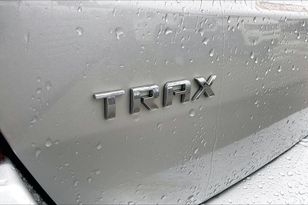 Used 2022 Chevrolet Trax LS w/ Tint and Cruise Package FWD image 21