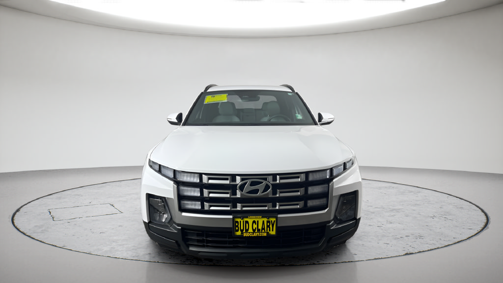 Used 2025 Hyundai Santa Cruz SEL FWD image 2
