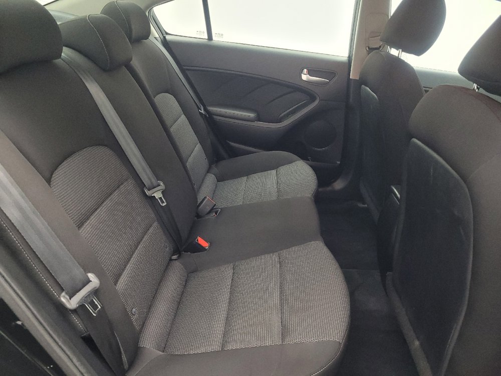 Used 2017 Kia Forte LX FWD image 19
