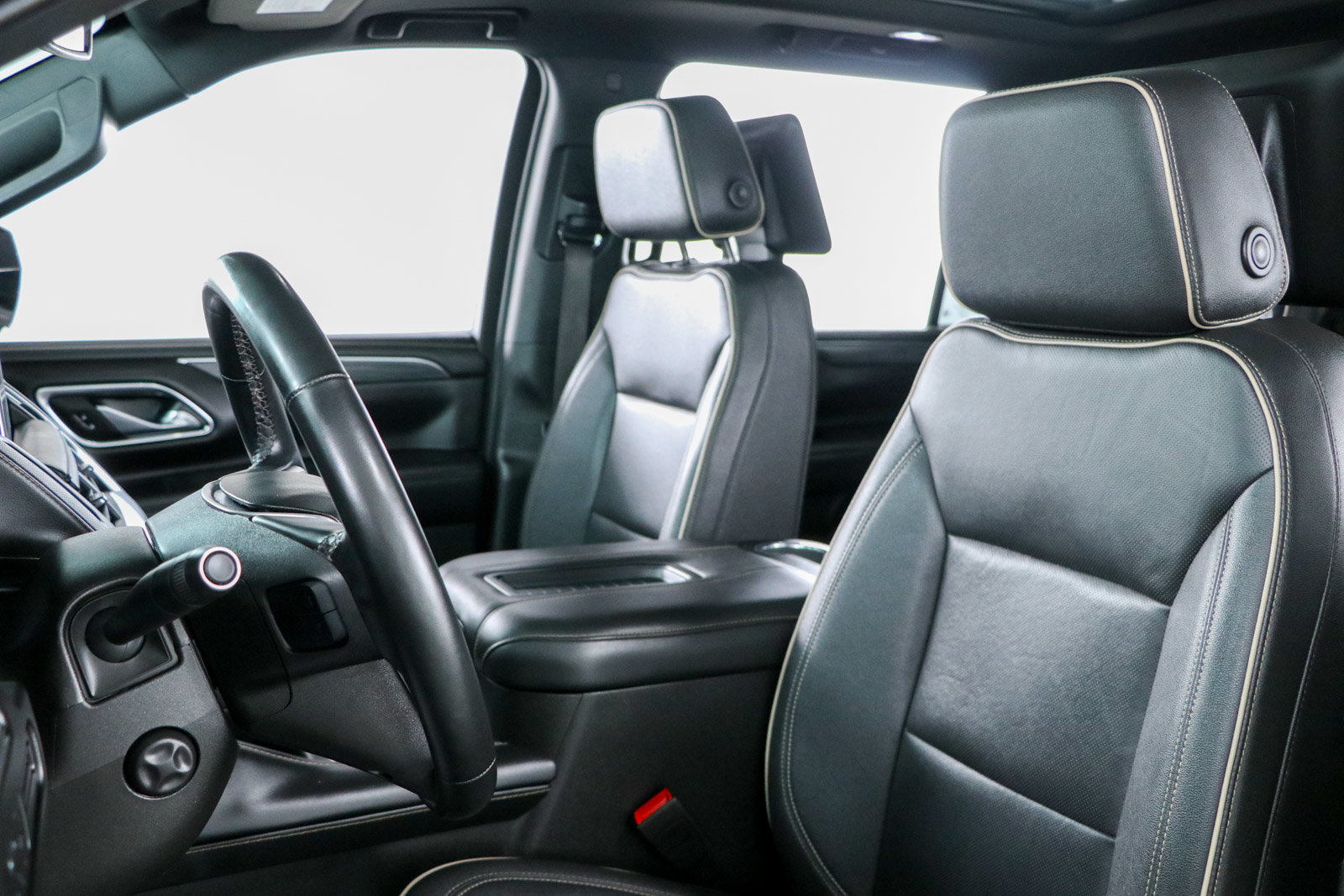 Used 2023 GMC Yukon XL SLT w/ SLT Luxury Package AWD/4WD image 28