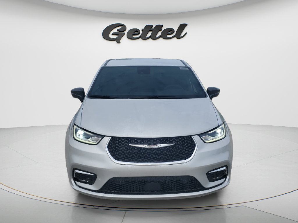 New 2026 Chrysler Pacifica Select FWD image 2