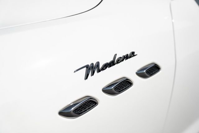 Used 2022 Maserati Levante Modena image 18