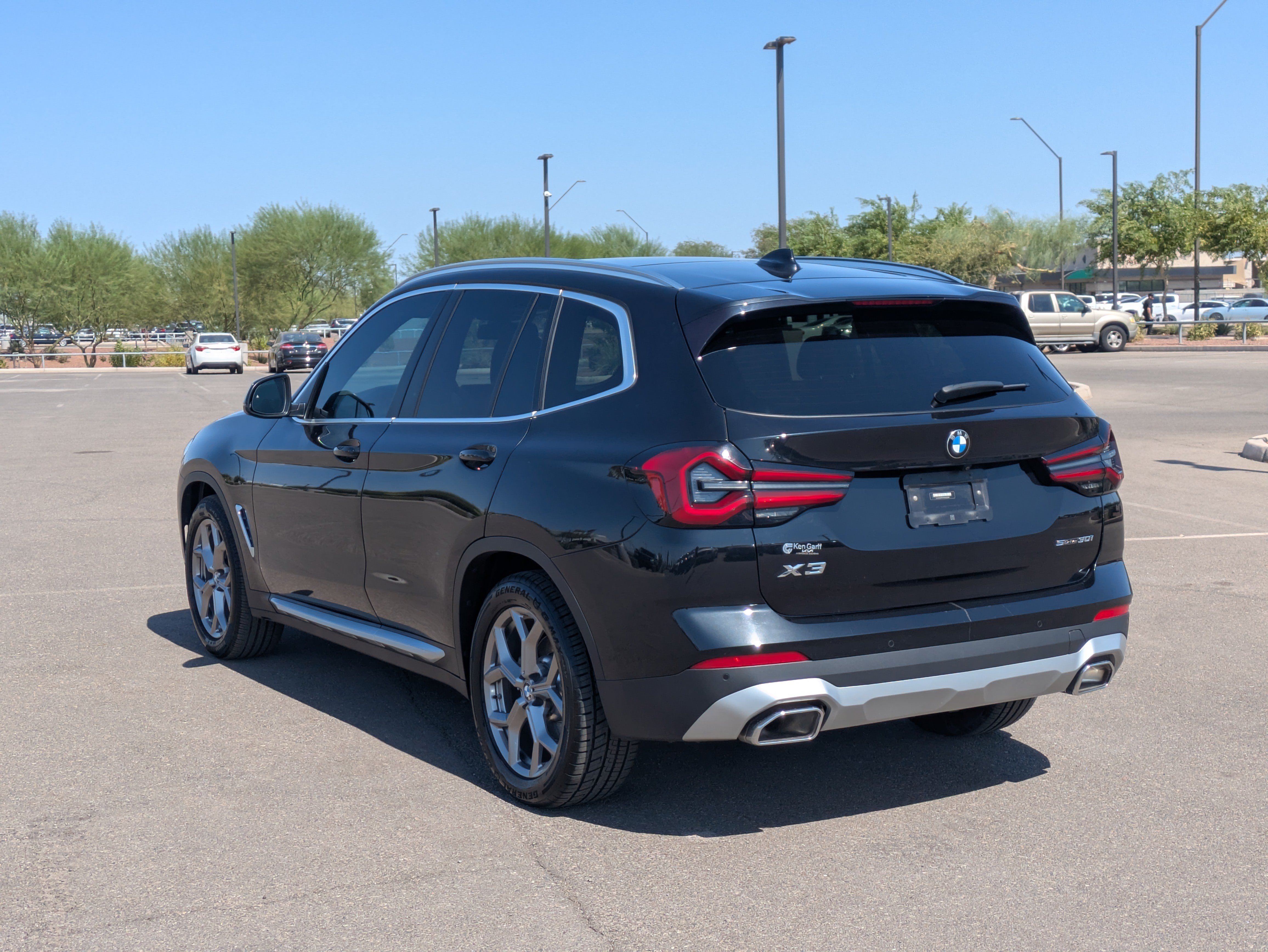 Used 2022 BMW X3 sDrive30i w/ Premium Package 2 RWD image 3