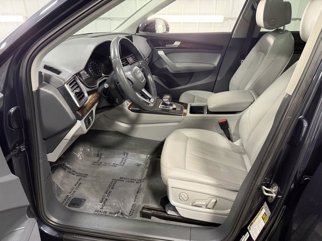 Used 2020 Audi Q5 2.0T Premium w/ Convenience Package image 12