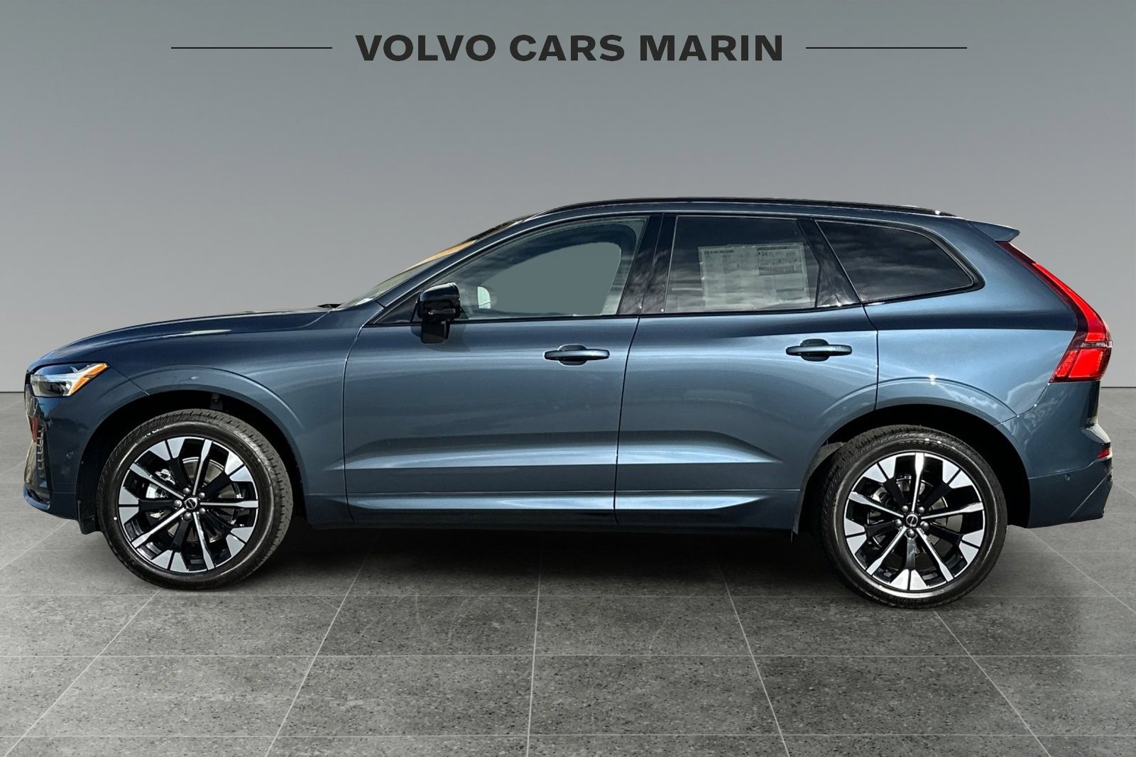 New 2026 Volvo XC60 B5 Plus w/ Protection Package Premier image 5