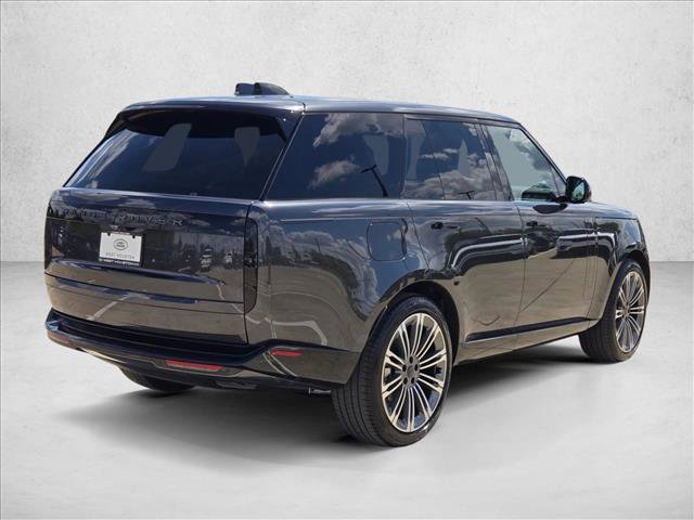 New 2026 Land Rover Range Rover SE image 2