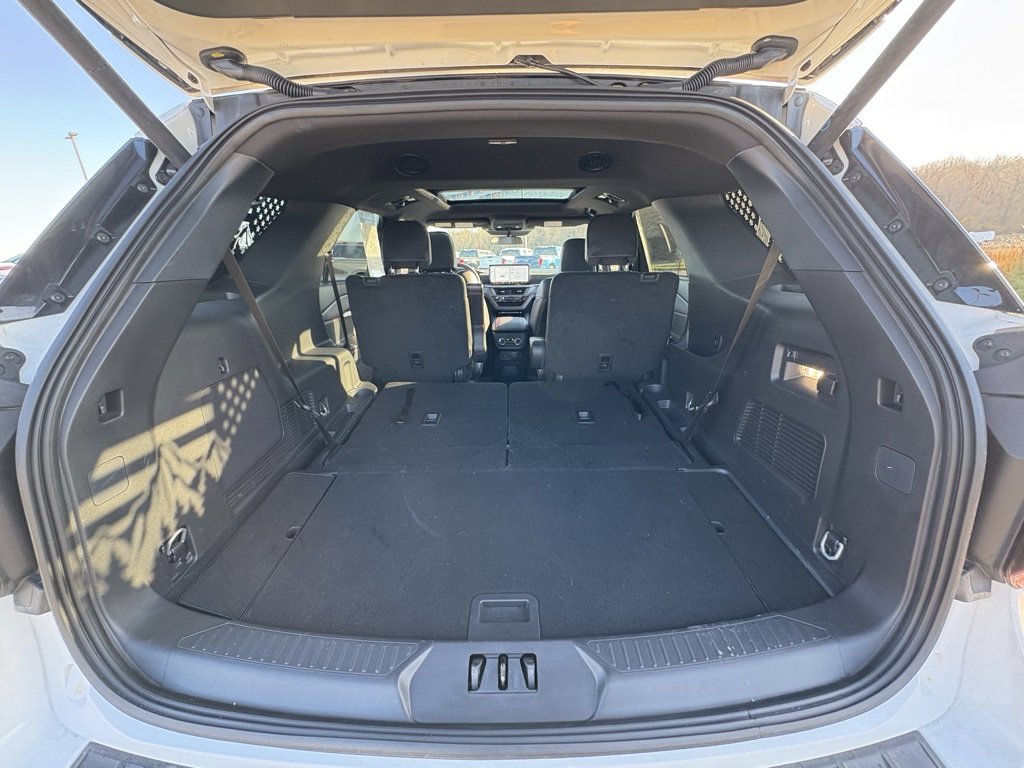 Used 2025 Ford Explorer ST-Line image 19