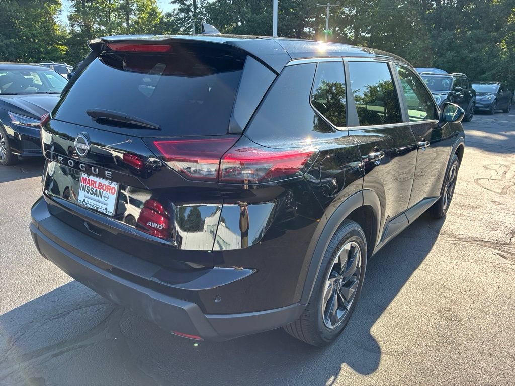 Certified 2025 Nissan Rogue SV AWD/4WD image 7