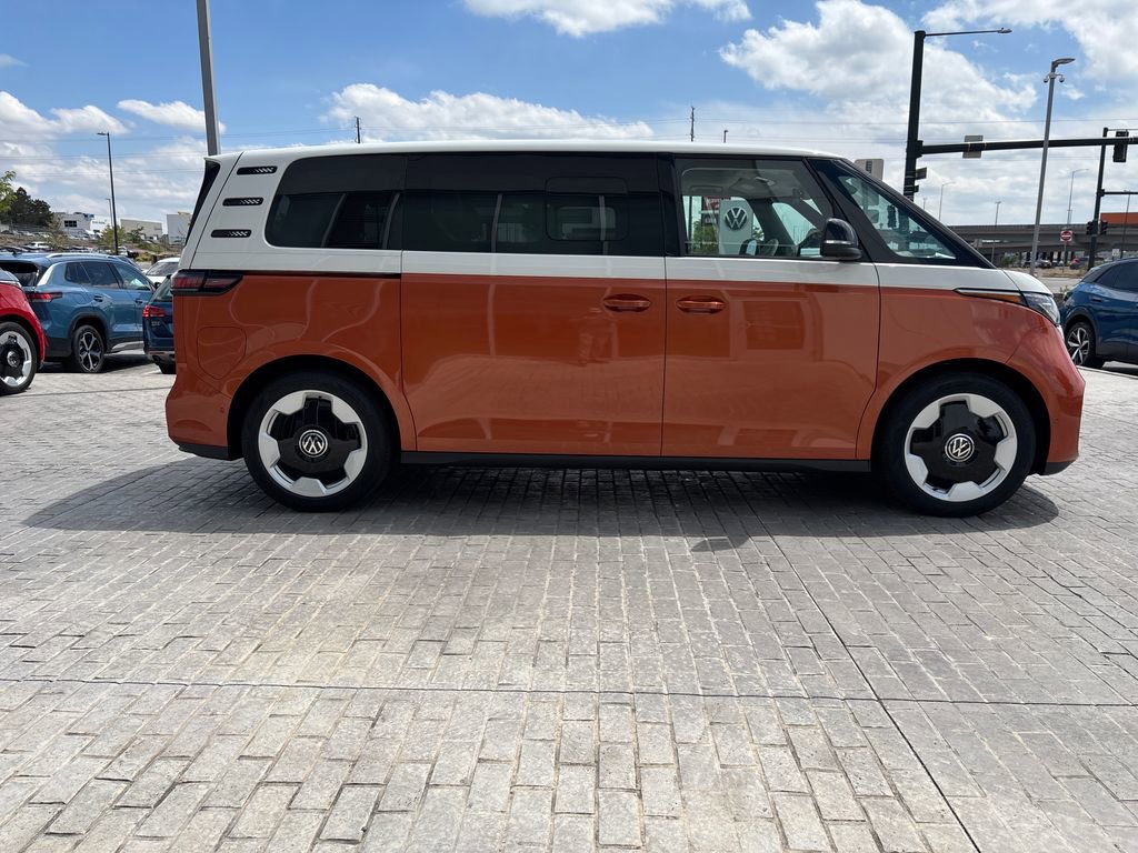 New 2025 Volkswagen ID. Buzz Pro S Plus AWD/4WD image 6