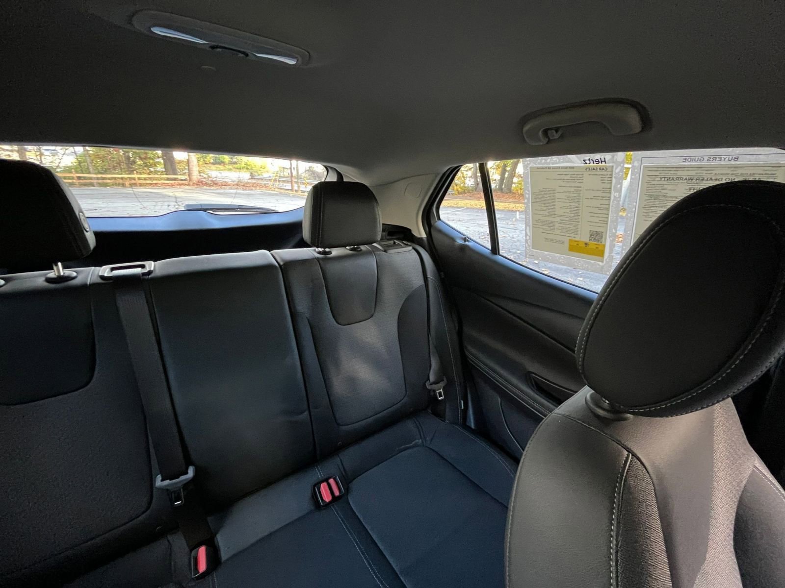 Used 2025 Buick Encore GX Preferred image 33