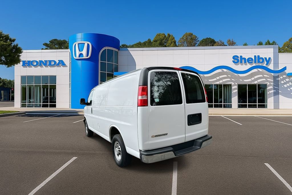 Used 2024 Chevrolet Express 2500 w/ Driver Convenience Package image 6