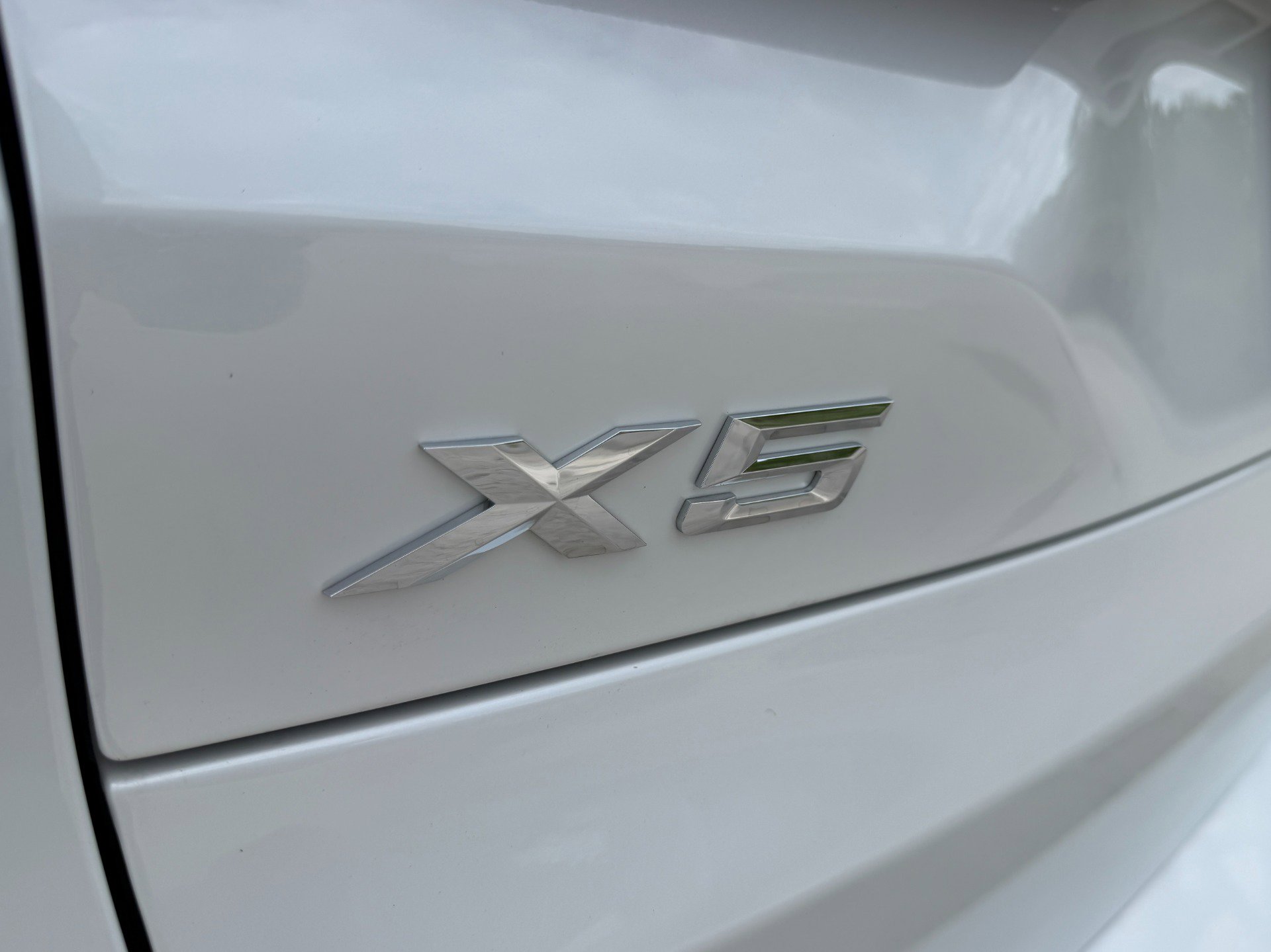 Used 2024 BMW X5 xDrive40i w/ M Sport Package image 46