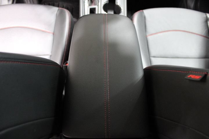 Used 2023 Chevrolet Equinox RS w/ RS Leather Package AWD/4WD image 30
