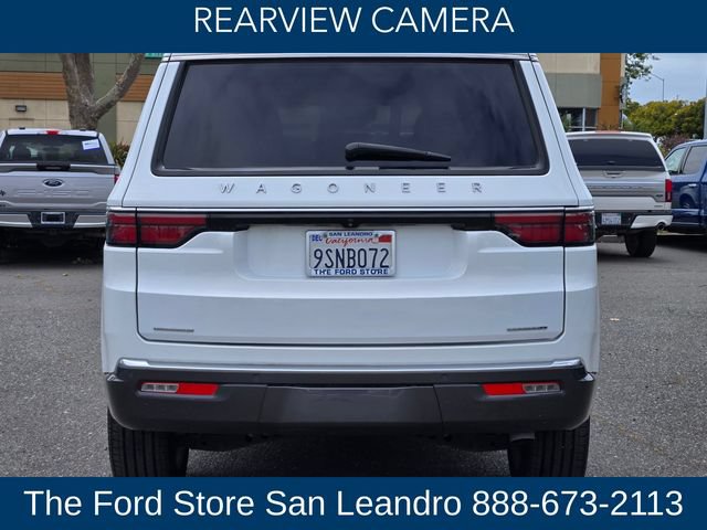 Used 2022 Jeep Wagoneer Series III w/ Premium Group I AWD/4WD image 9