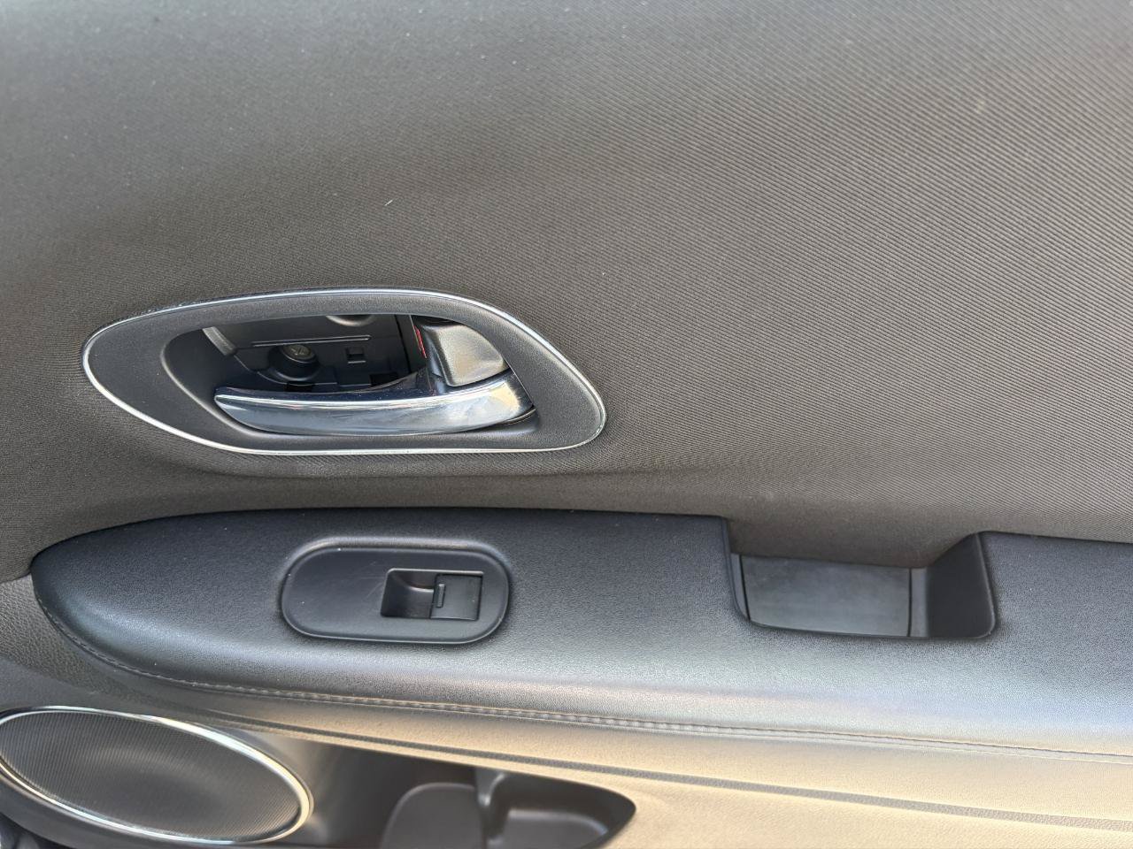 Used 2016 Honda HR-V EX image 23