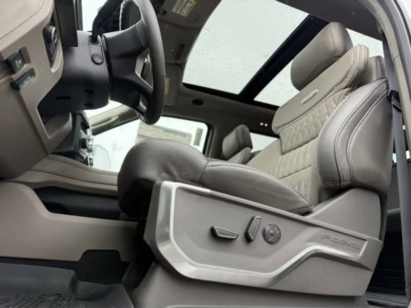 New 2026 Ford F250 Platinum image 17