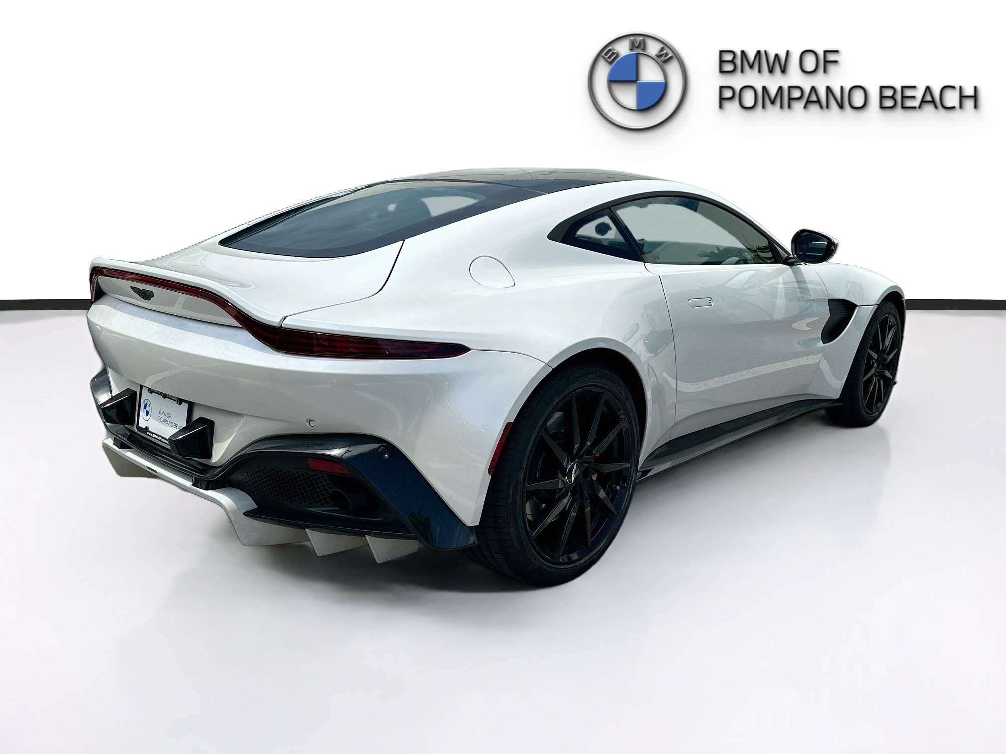 Used 2019 Aston Martin V8 Vantage Coupe RWD image 6