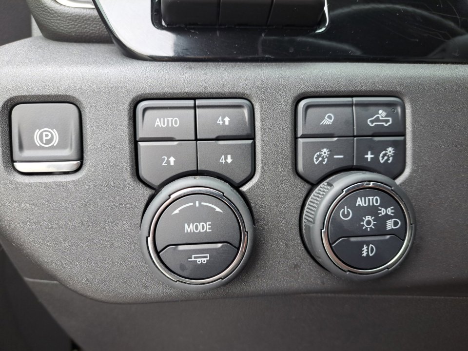 Certified 2024 Chevrolet Silverado 1500 ZR2 w/ ZR2 Bison Edition image 34