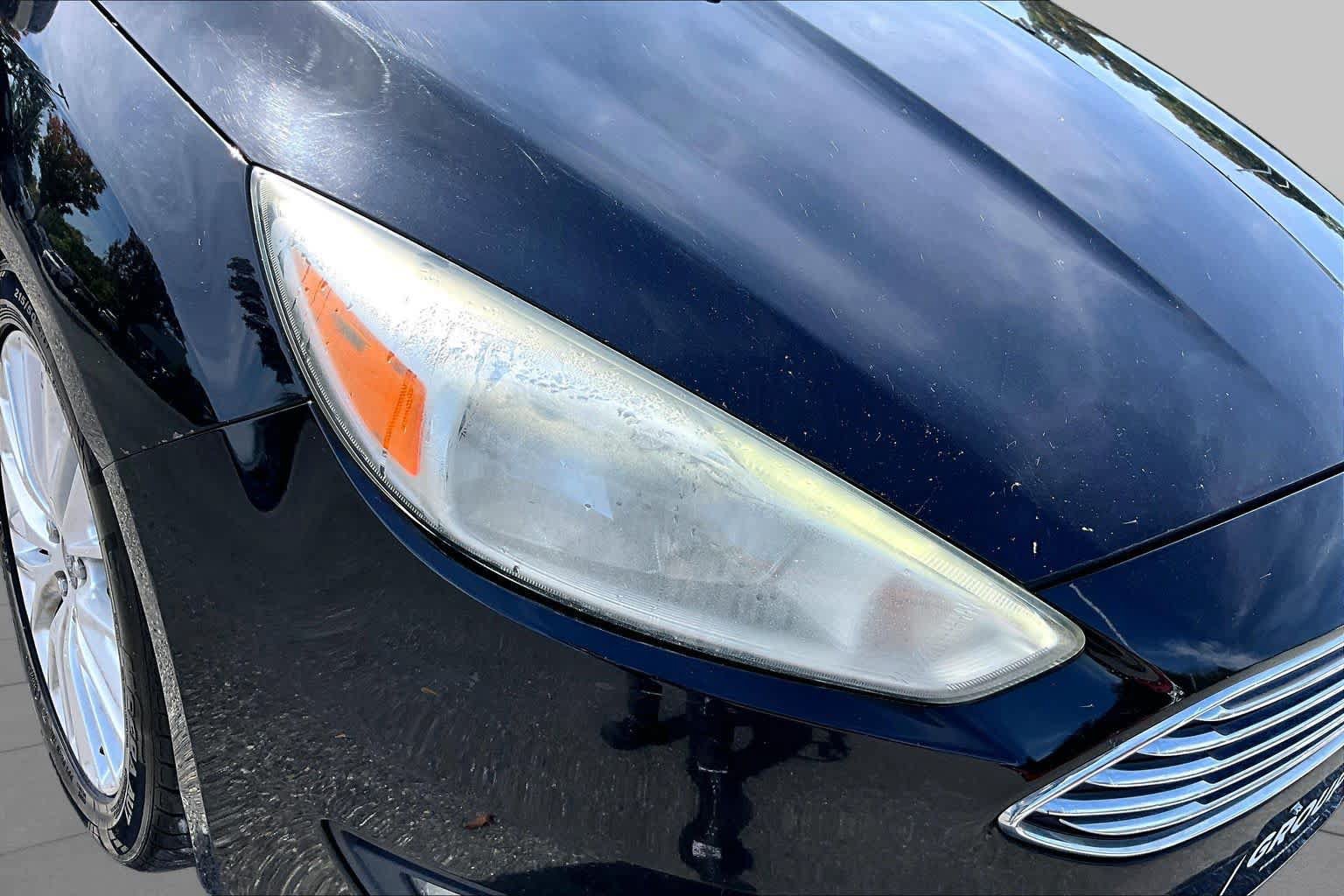 Used 2016 Ford Focus Titanium FWD image 28