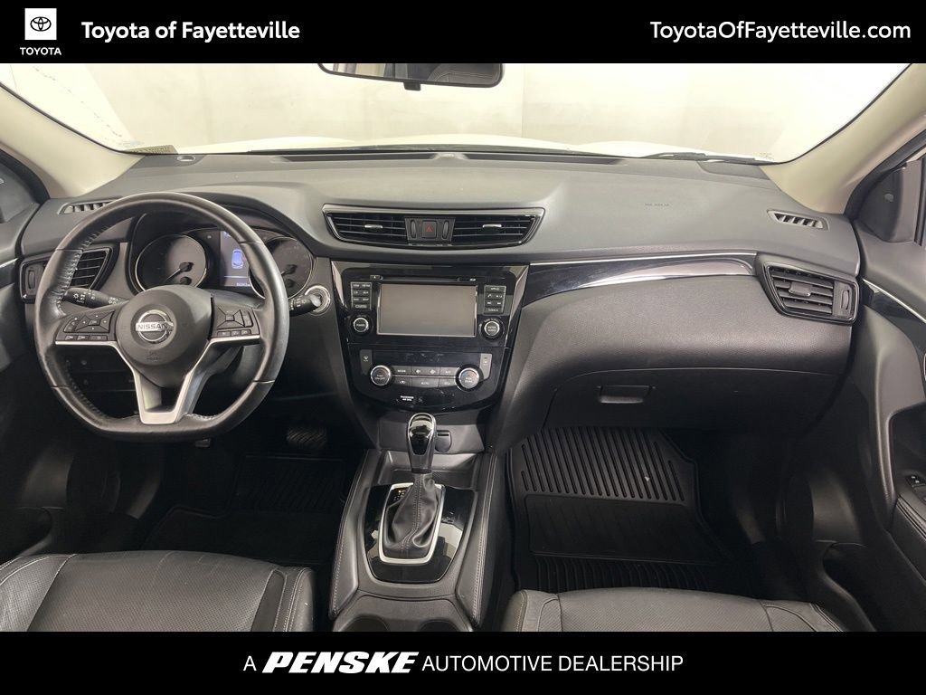 Used 2017 Nissan Rogue Sport SL w/ SL Premium Package image 15