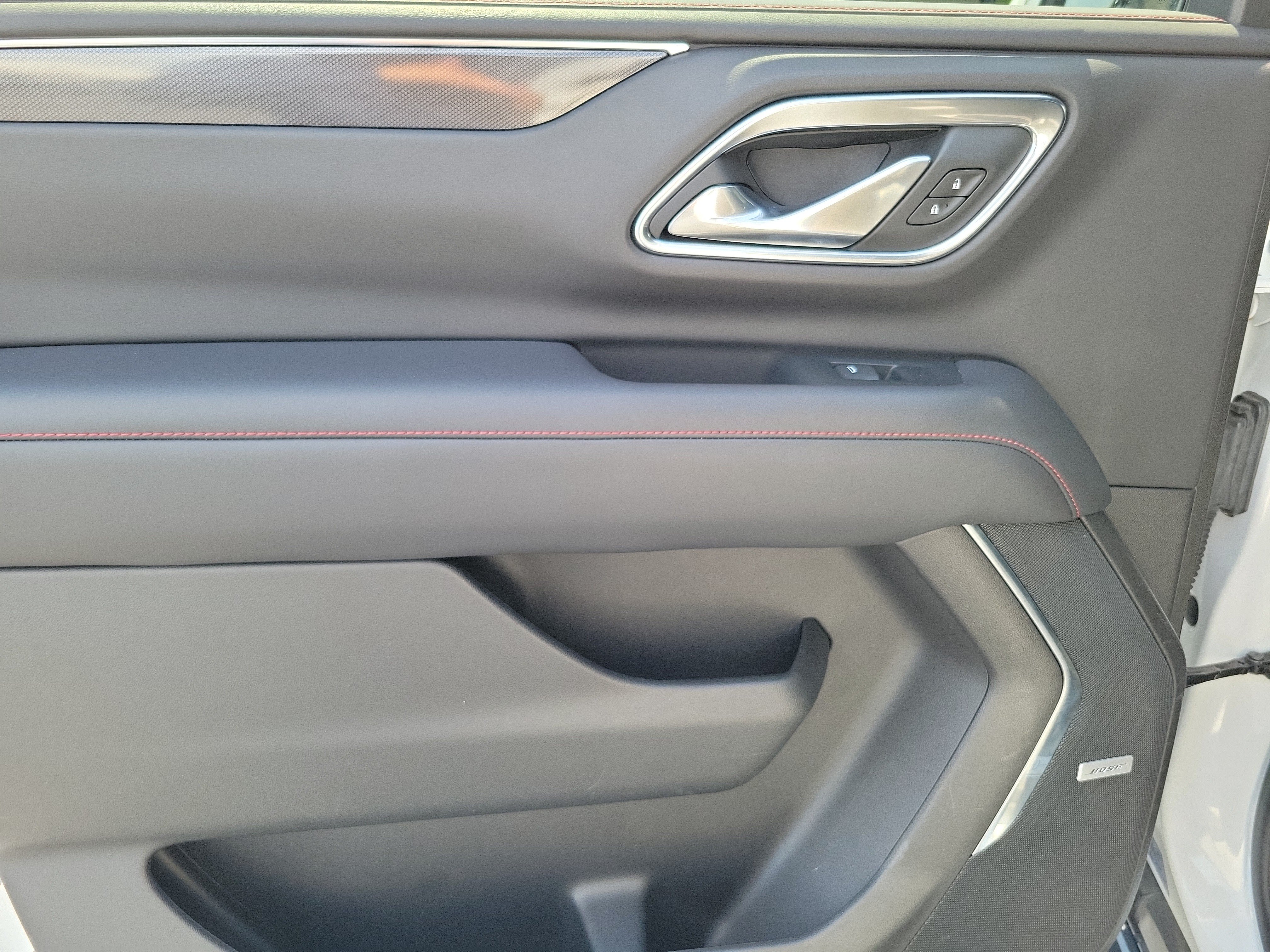 Used 2021 Chevrolet Suburban RST RWD image 11