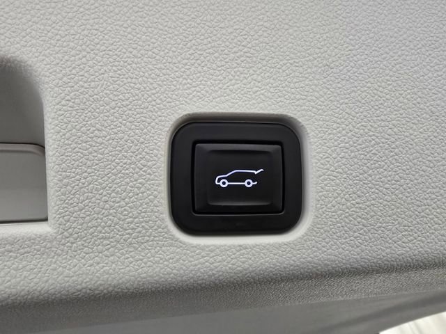 Used 2024 GMC Acadia Denali w/ LPO, Floor Liner Package FWD image 36